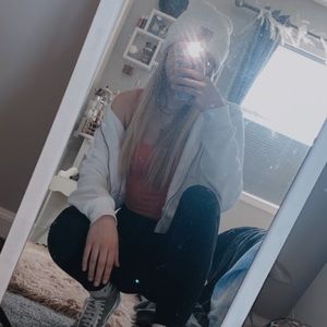 Meet your Posher, Alexis